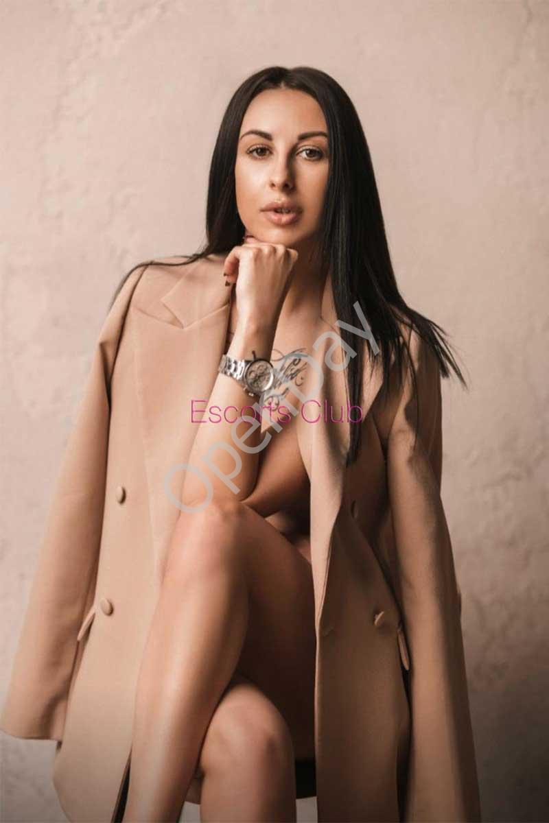 EscortsClub Kyra