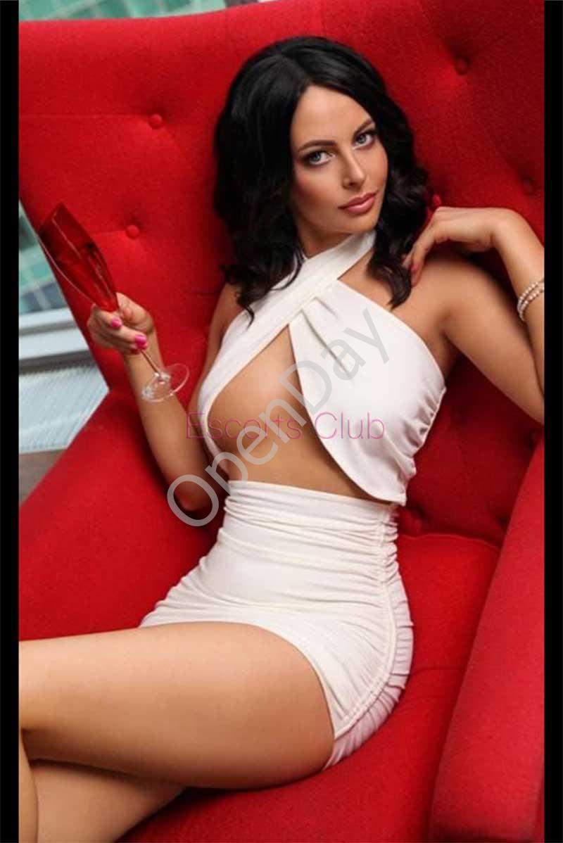 Anya-(2)
