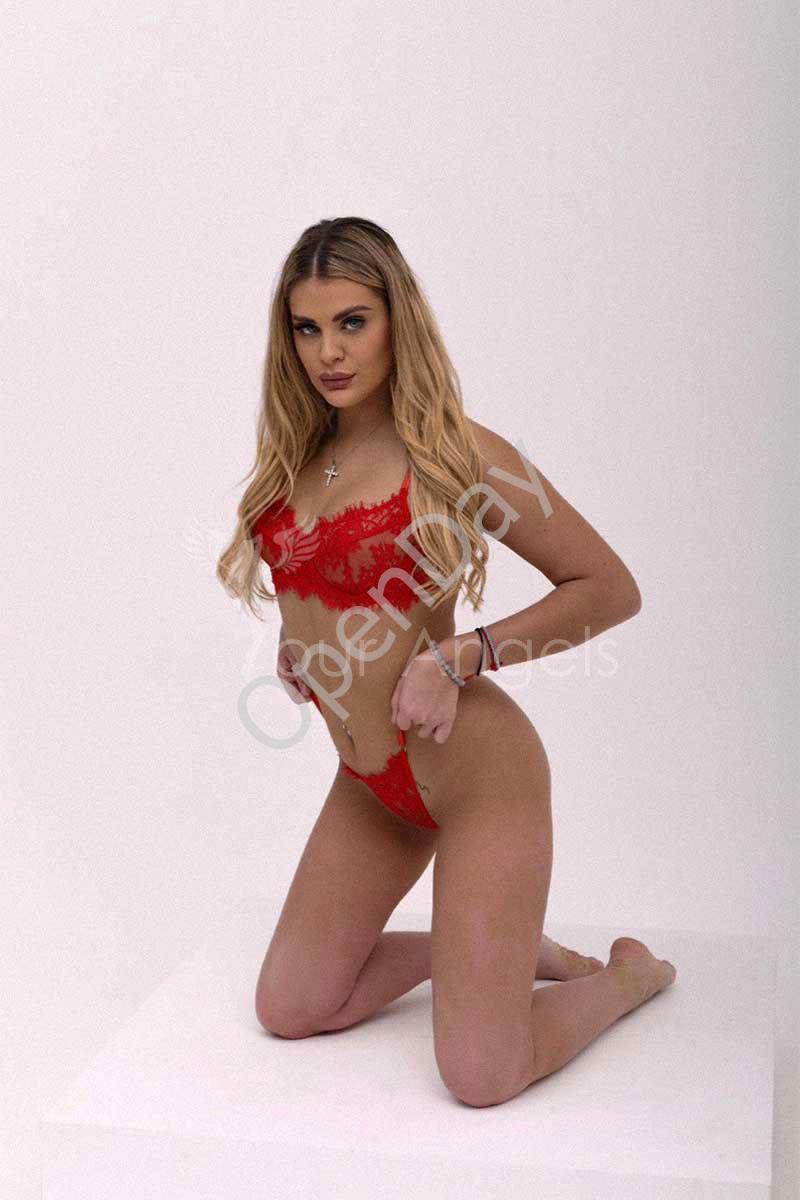 Mary - Mila blonde (17)