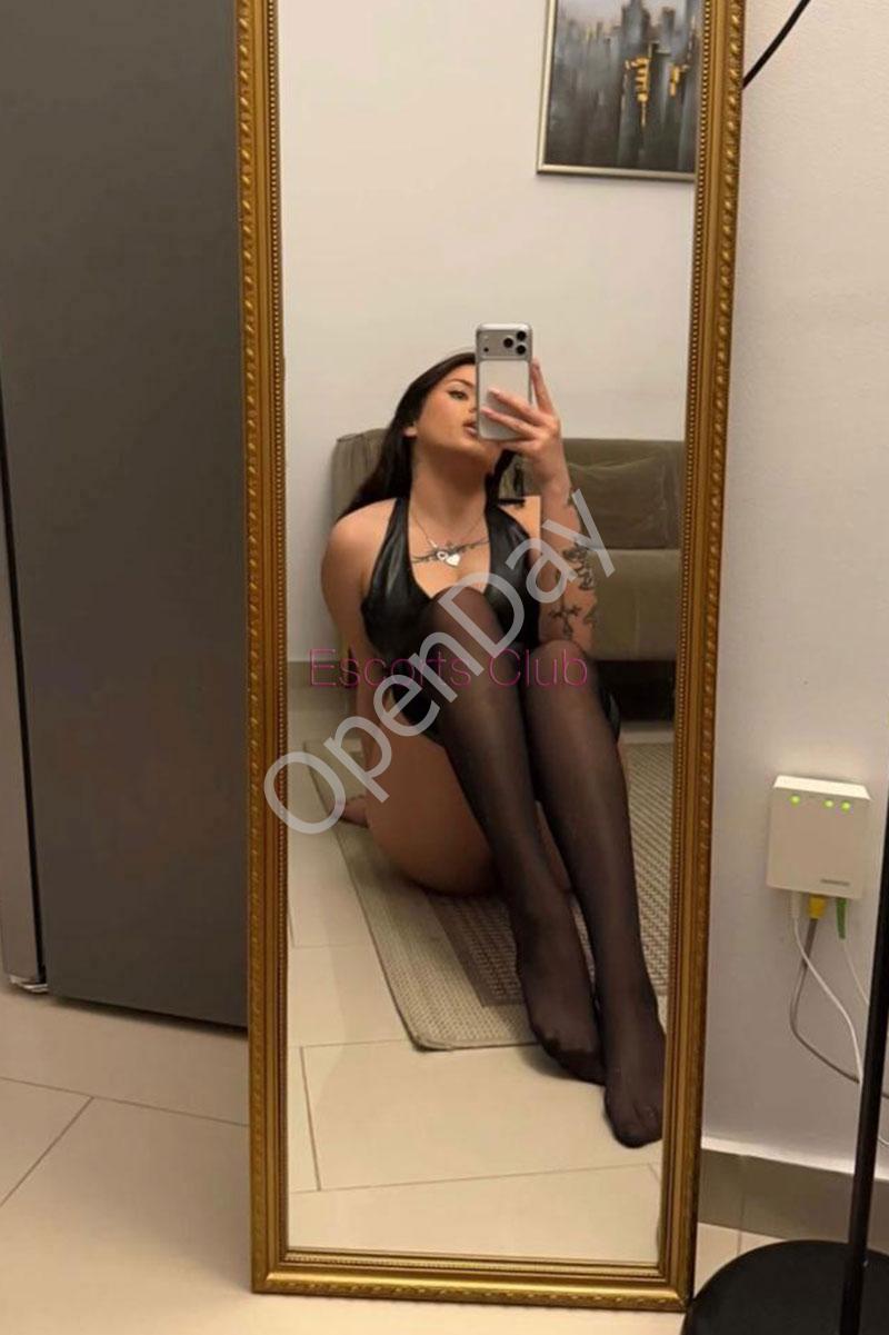 Alesya2605-(6)